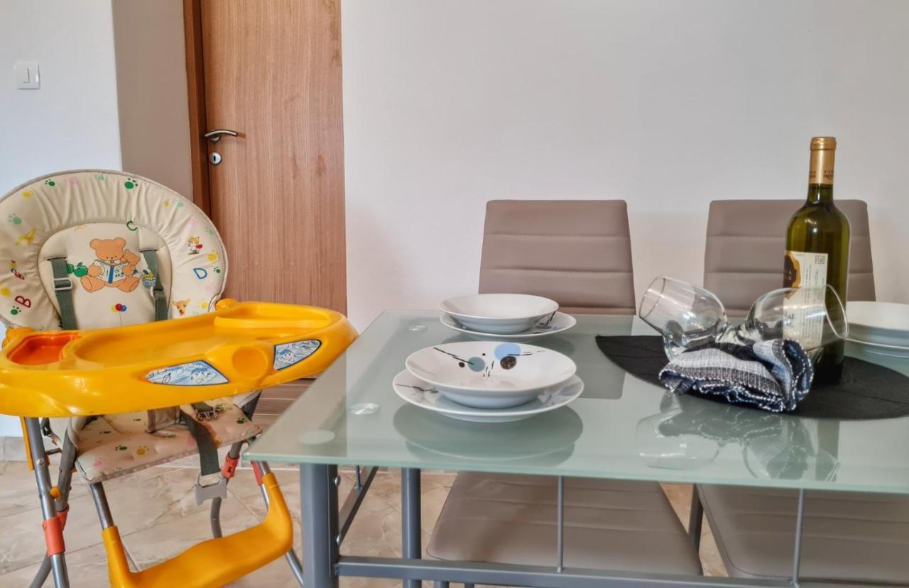 Apartman Goga With Pool And Jacuzzi Labin  Luaran gambar