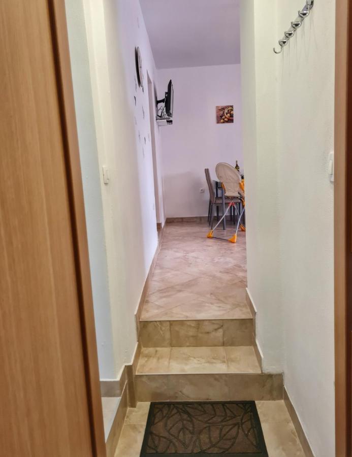 Apartman Goga With Pool And Jacuzzi Labin  Luaran gambar