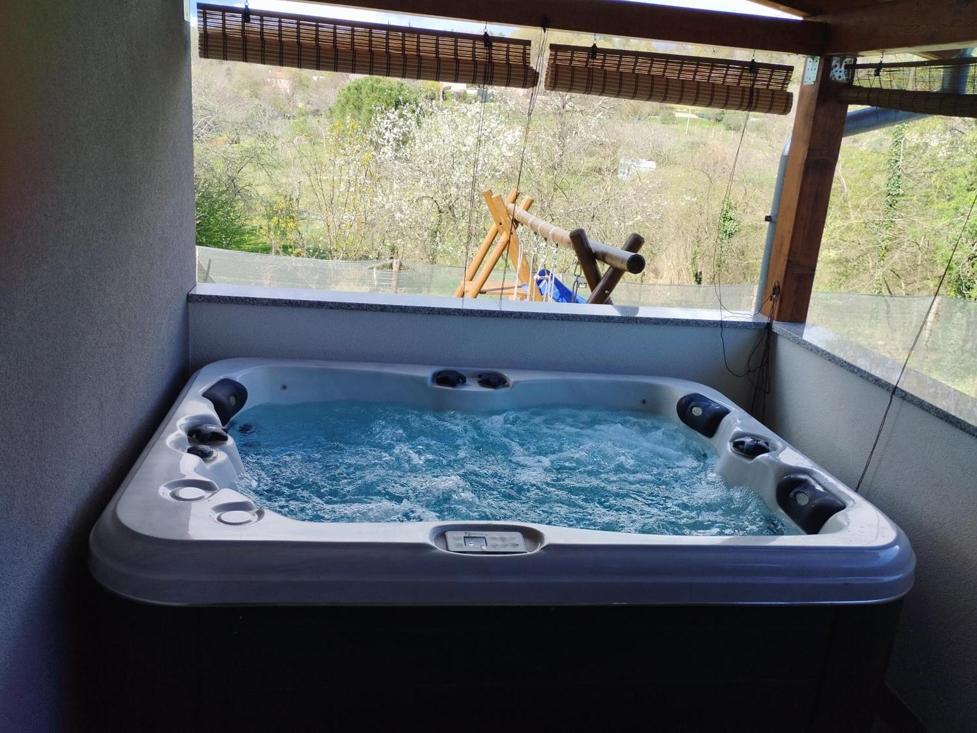 Apartman Goga With Pool And Jacuzzi Labin  Luaran gambar